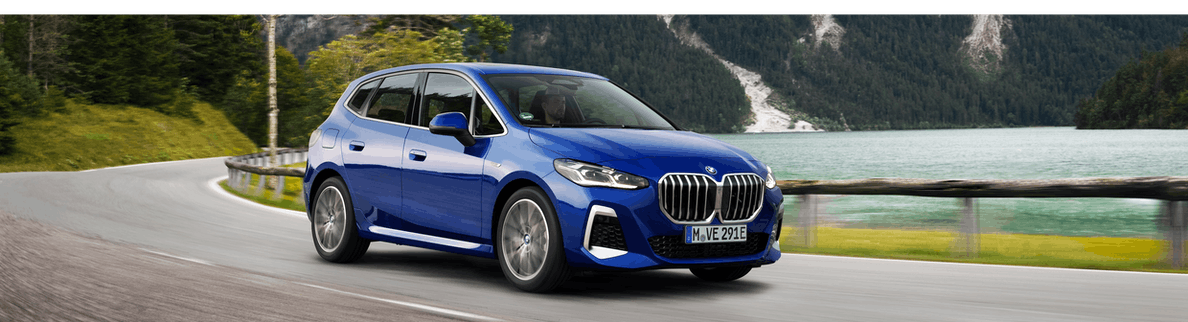 BMW 2er Active Tourer fahrend Exterieur front blau